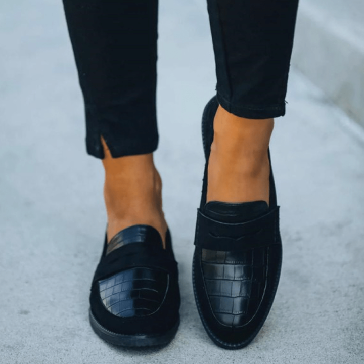 CELINDA – CLASSIC SMART LOAFERS